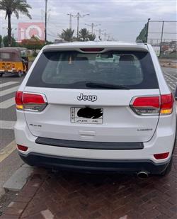 جیپ گراند شیرۆکی